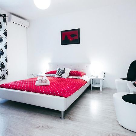 Fifi Apartment W. Parking In Old Town Zadar Exterior photo