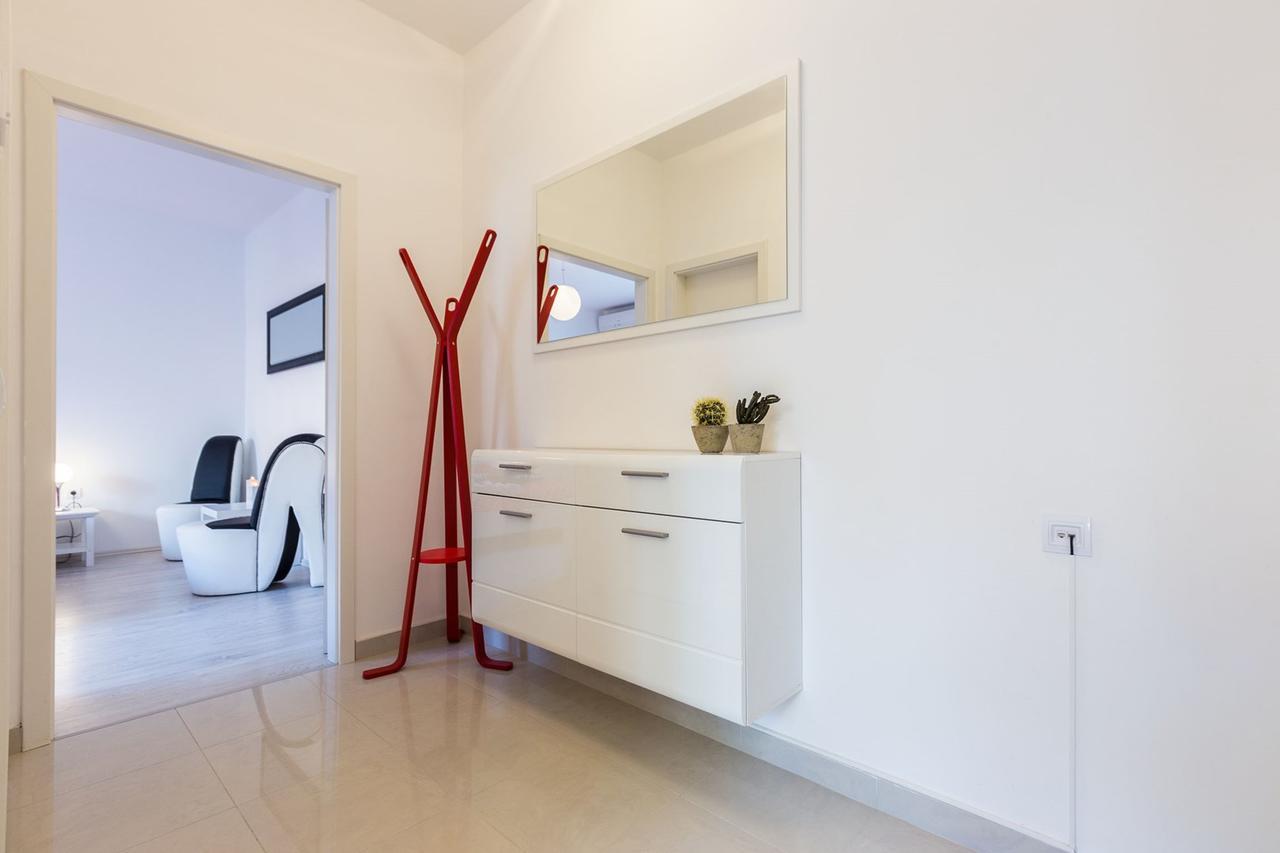Fifi Apartment W. Parking In Old Town Zadar Exterior photo