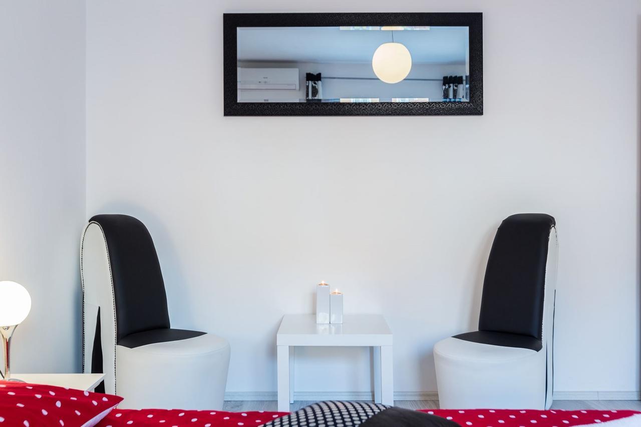 Fifi Apartment W. Parking In Old Town Zadar Exterior photo