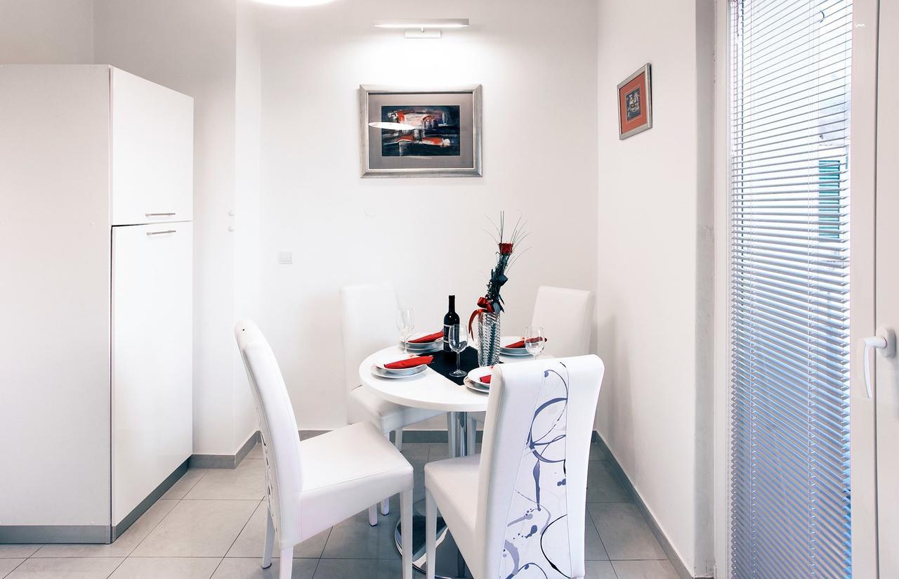 Fifi Apartment W. Parking In Old Town Zadar Exterior photo